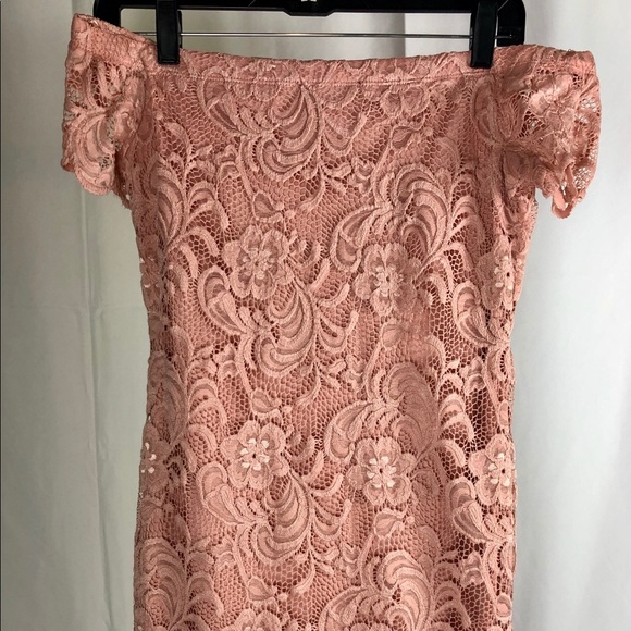 Dress - Picture 1 of 4